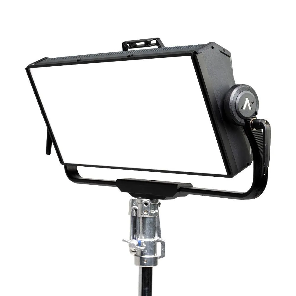 Aputure Nova P600c RGBWW LED Panel with Rolling Case Kit