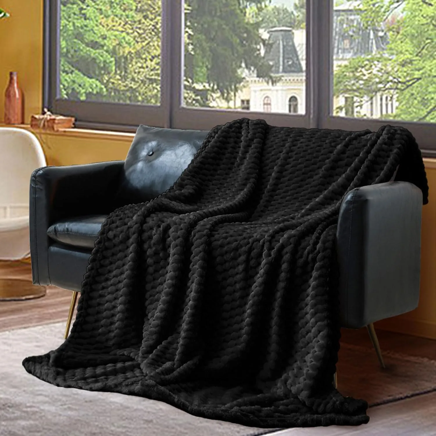 Vessia Flannel Fleece Throw Blanket(50x70 inch), 3D Jacquard Black Fuzzy and Warm Blanket for Couch,Sofa,Bed,Chair, 300GSM Super Soft Touch Cozy Lightweight Throw for All-Season Home Decor