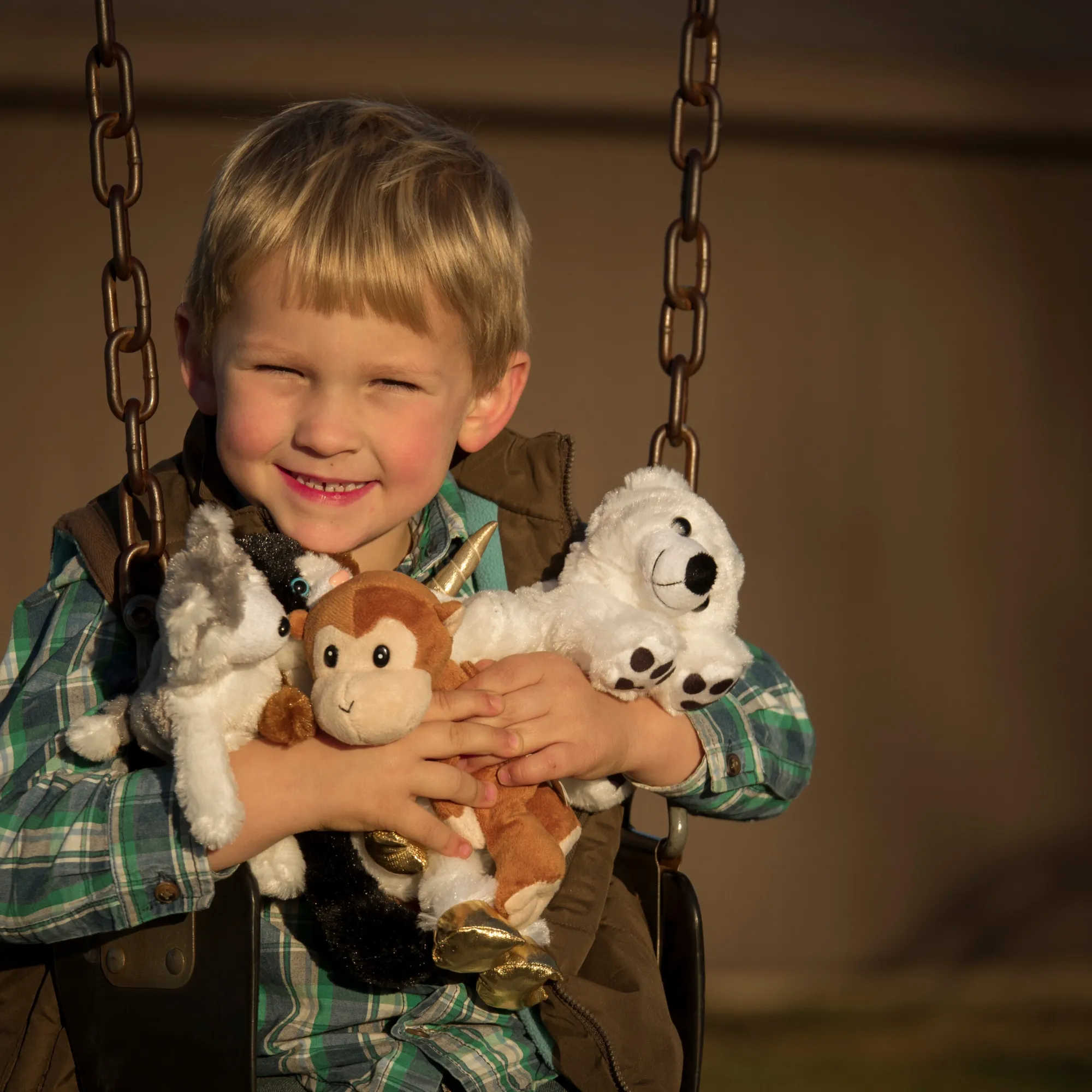 White Unicorn Plush with silver hooves and horn 5 Pack making kit with T shirt